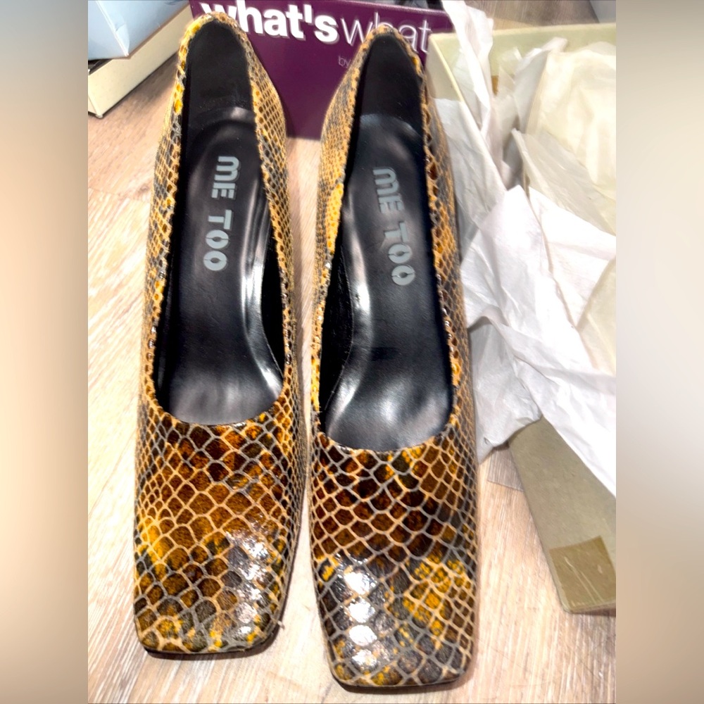 Me Too Brown Tones Square Heel Size 9.0M Leather Slip On Square Toe W/ Box